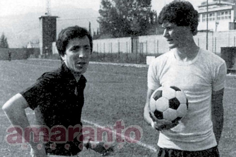 Giuliano Sili, all'epoca dirigente amaranto, con un giovanissimo Giuliano Giuliani